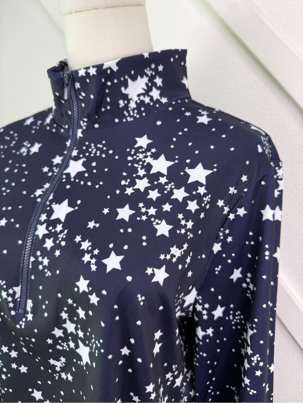 Chico’s Navy Star Print Quarter Zip Pullover Top Size 2 Large - Picture 3 of 10